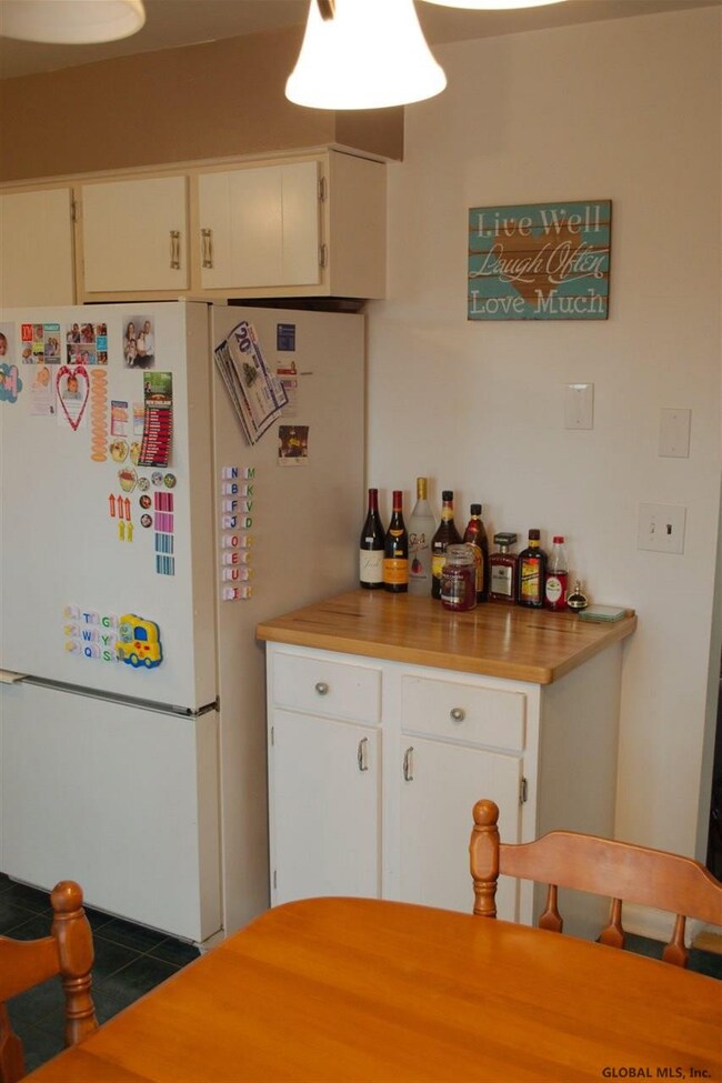 5 Daniel St, Rensselaer, NY 12144 - photo 7