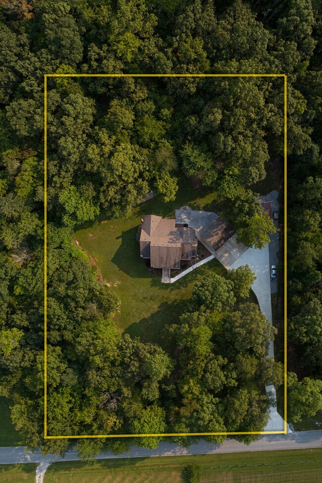 922 Old Seminary Rd, Manchester, TN 37355 - photo 6