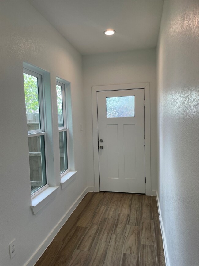 5314 Longmeadow St unit A, Houston, TX 77033 - photo 3