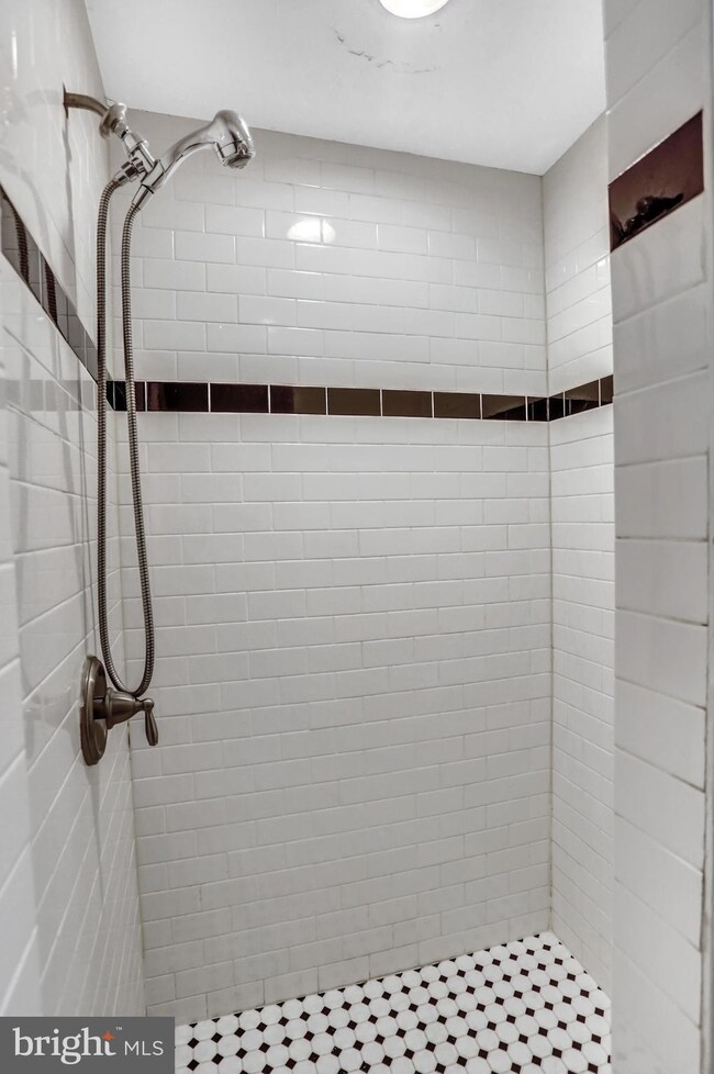 1115 Sargeant St, Baltimore, MD 21223 - photo 5