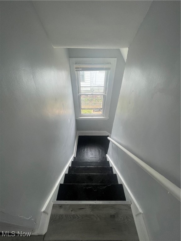 2224 E 31st St unit 2, Lorain, OH 44055 - photo 5