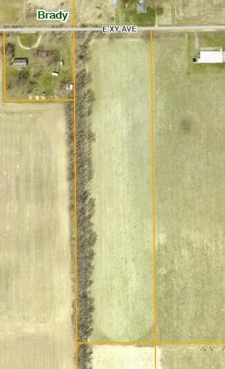 8016 E Xy Ave, Vicksburg, MI 49097 - photo 2