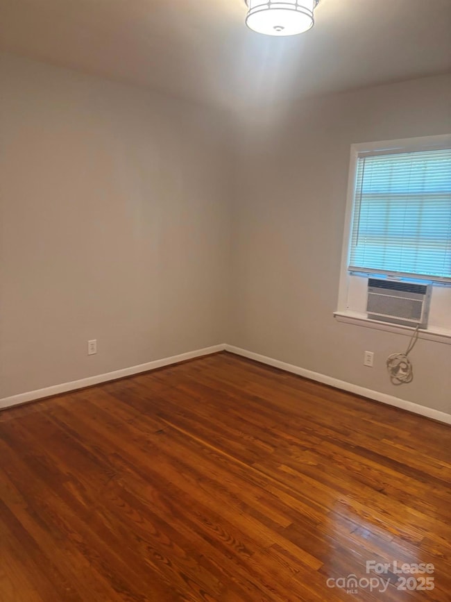 218 Grandin Rd unit 3, Charlotte, NC 28208 - photo 3