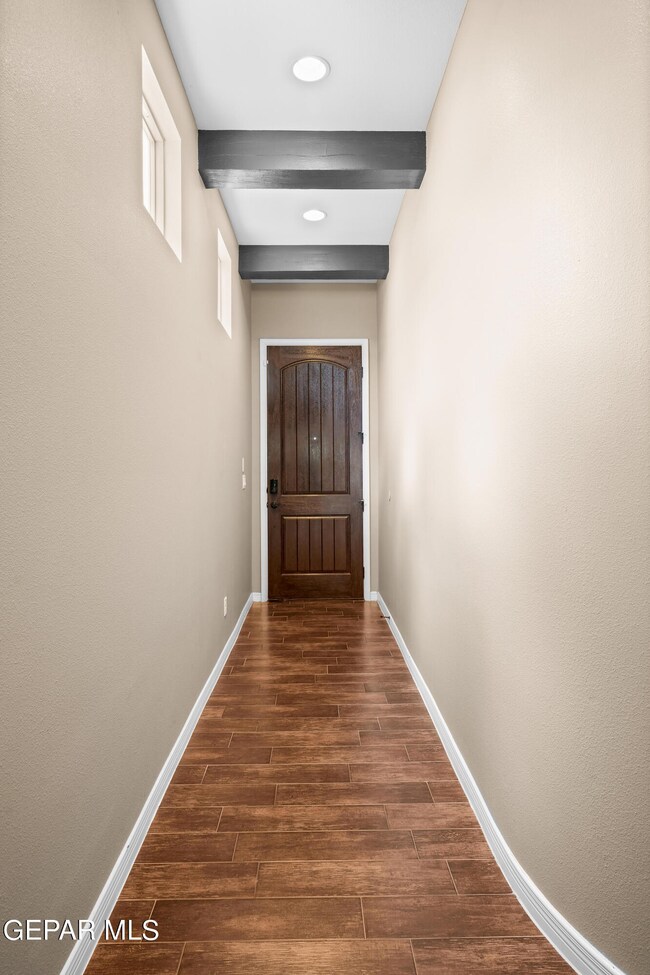 13534 Hazlewood St, Horizon City, TX 79928 - photo 6