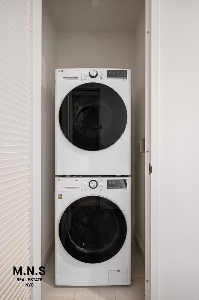 65 Dupont St unit 410, Greenpoint, NY 11222 - photo 6