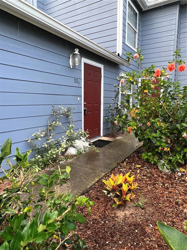 313 Caribbean Dr unit Front Unit, Davenport, FL 33897 - photo 2