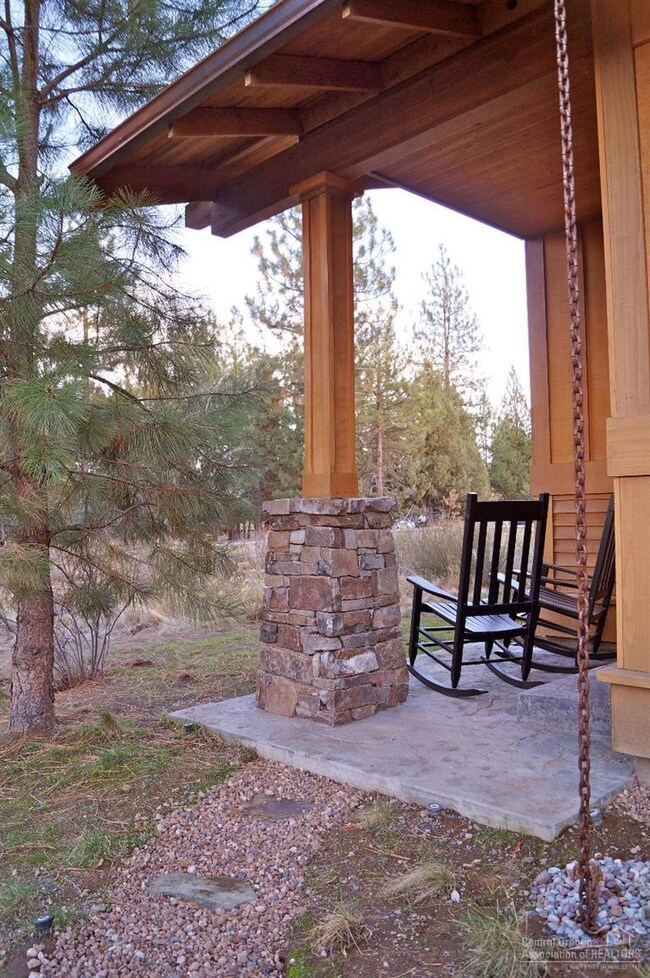 unlisted-address, Bend, OR 97701 - photo 4