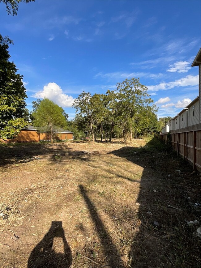 00 Tuskegee, Houston, TX 77091 - photo 4