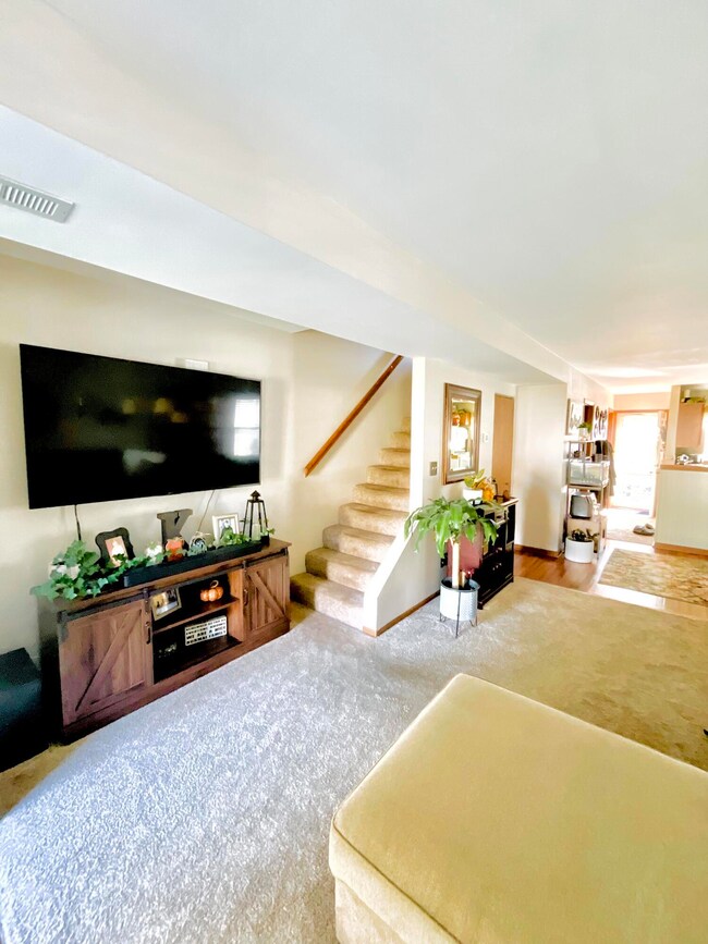 232 Keilman St, Dyer, IN 46311 - photo 4