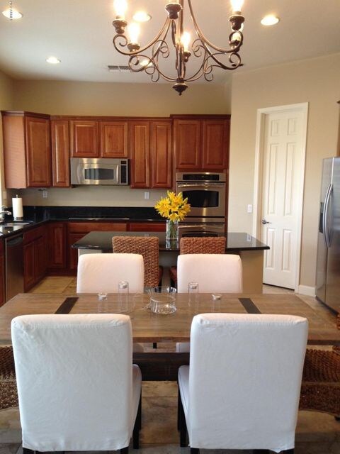 Dining Area:Kitchen