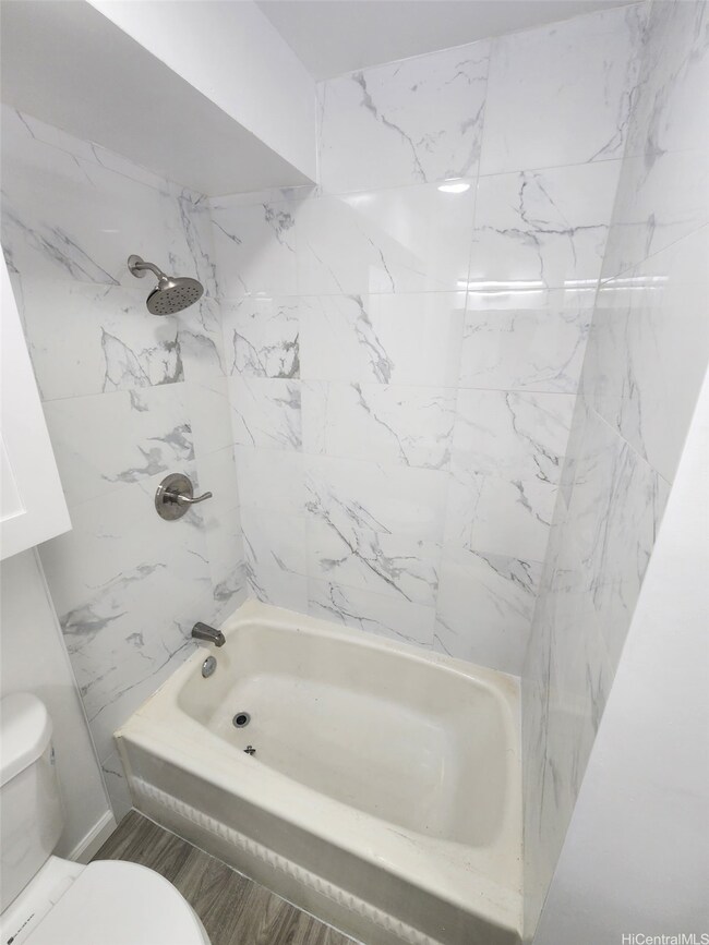 Fairway Villa unit 1006, Honolulu, HI 96815 - photo 4