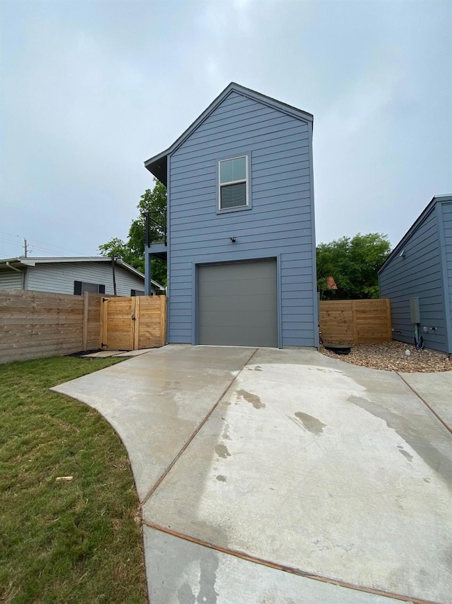6920 Bethune Avenue Unit 2 Ave unit 2, Austin, TX 78752 - photo 2