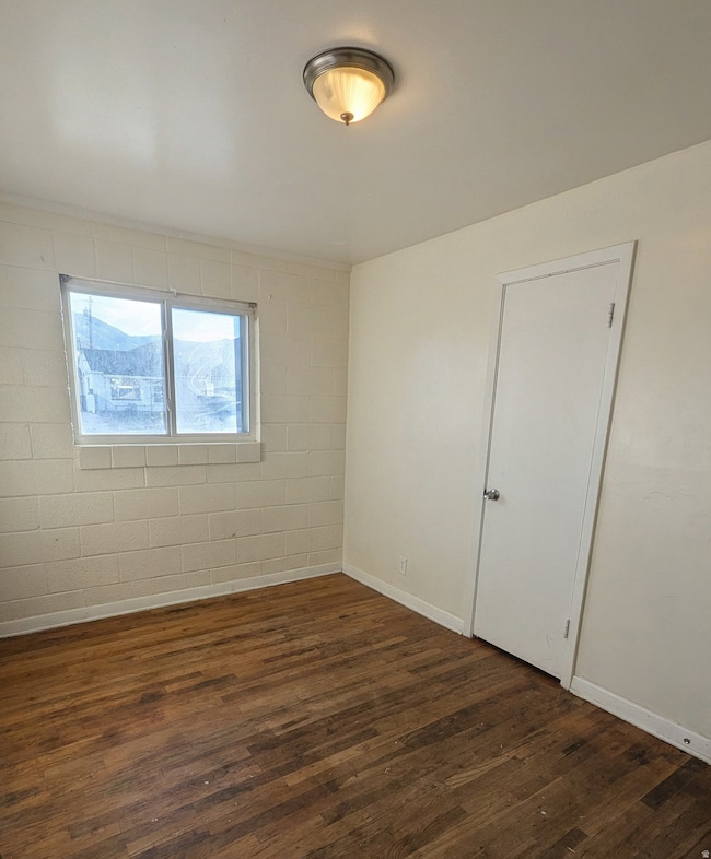 390 S 320 W, Tooele, UT 84074 - photo 5