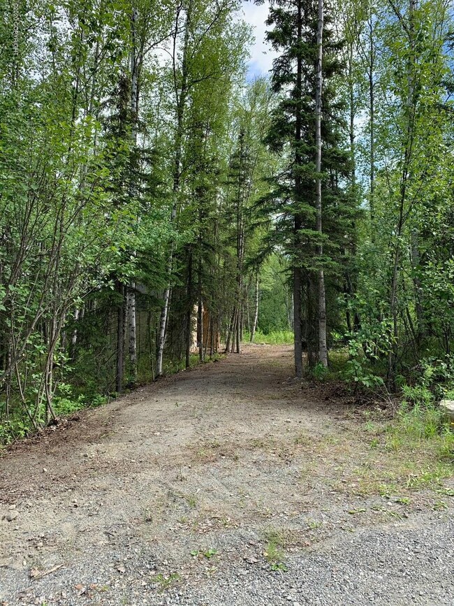 13765 W Holly Loop, Big Lake, AK 99652 - photo 3