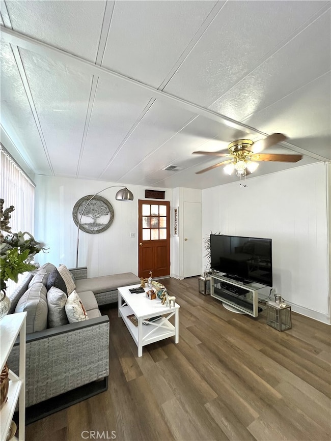 601 N Kirby St unit 67, Hemet, CA 92545 - photo 6