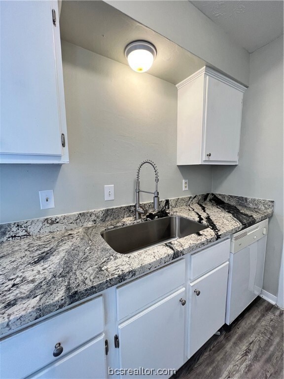 803 Autumn Cir unit A, College Station, TX 77840 - photo 7