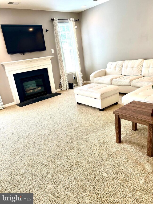 44163 Beaver Creek Dr, California, MD 20619 - photo 2