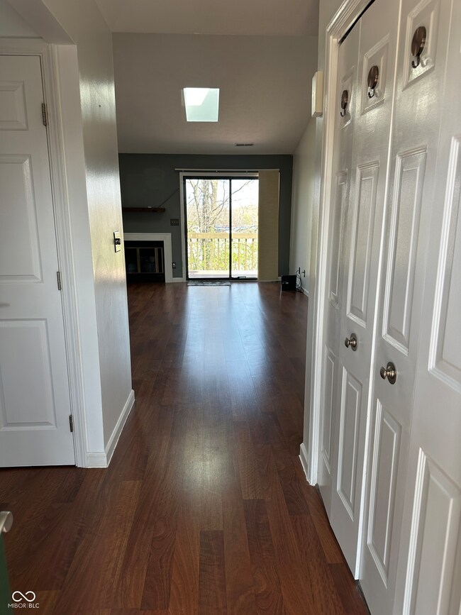 69 Lookout Ridge Dr, Columbus, IN 47201 - photo 4