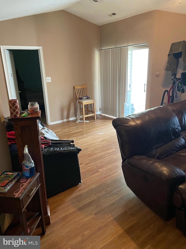 336 Walden Cir, Trenton, NJ 08691 - photo 3