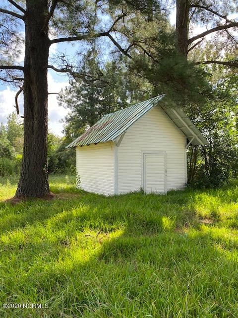 Storage building