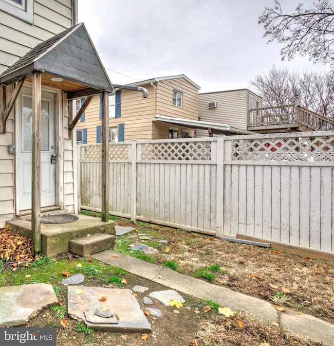 157 S Wolf St, Manheim, PA 17545 - photo 5