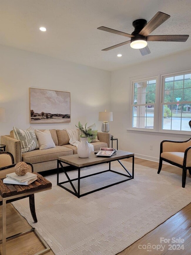 619 Blythe St, Shelby, NC 28152 - photo 5