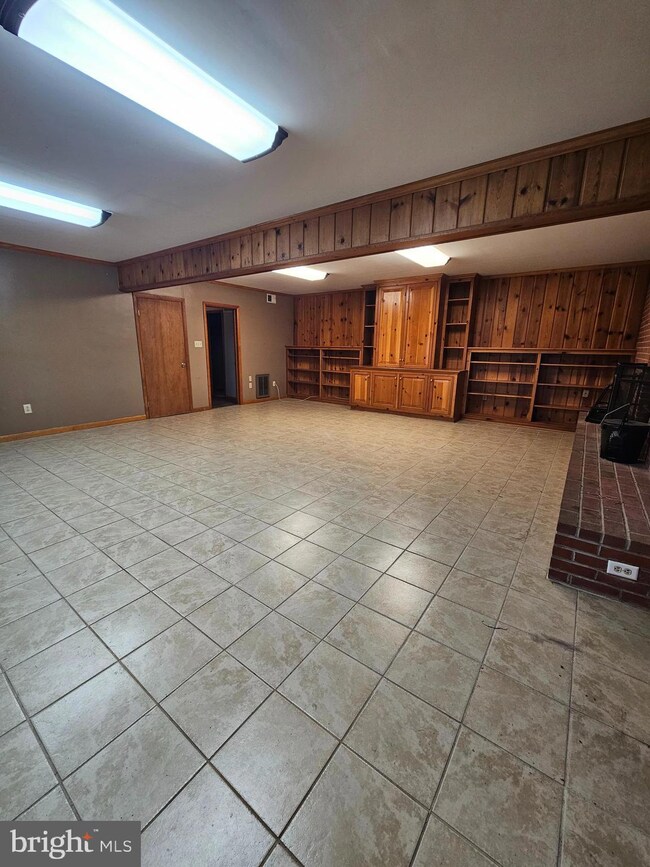 615 Villa Ave unit B, Front Royal, VA 22630 - photo 4