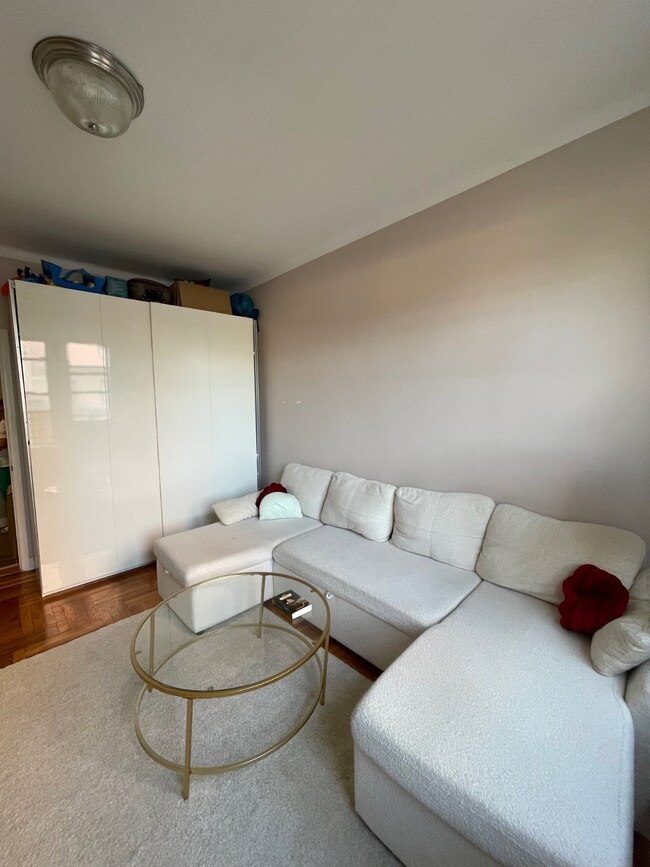 3045 Ocean Pkwy unit 3H, Brooklyn, NY 11235 - photo 7