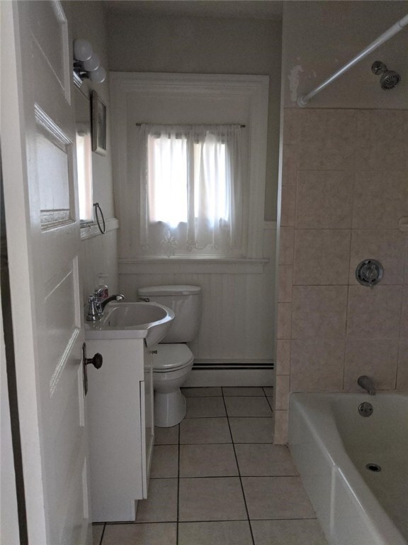 1189 Main St unit 3, West Warwick, RI 02893 - photo 4