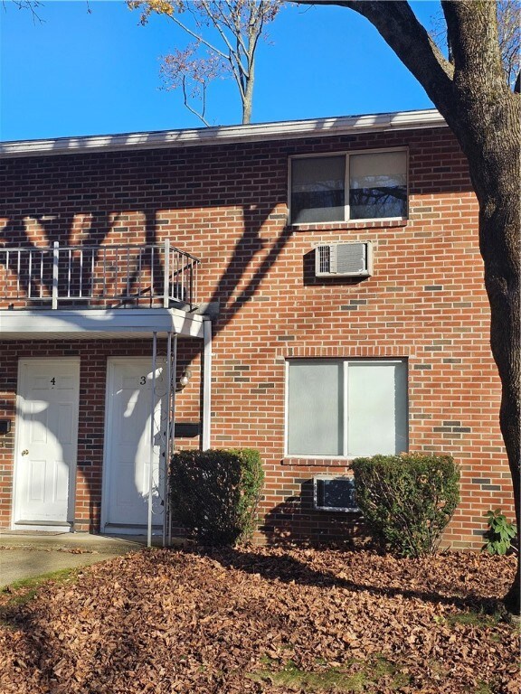 20 W Warwick Ave unit 3, West Warwick, RI 02893 - photo 3