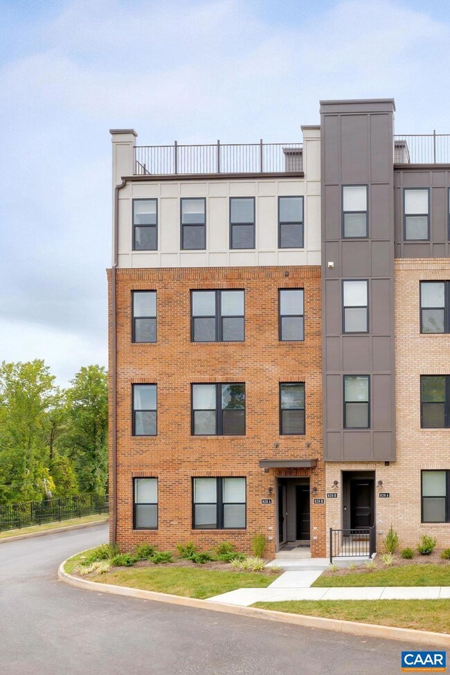 828 Wesley Ln unit A, Charlottesville, VA 22911 - photo 5