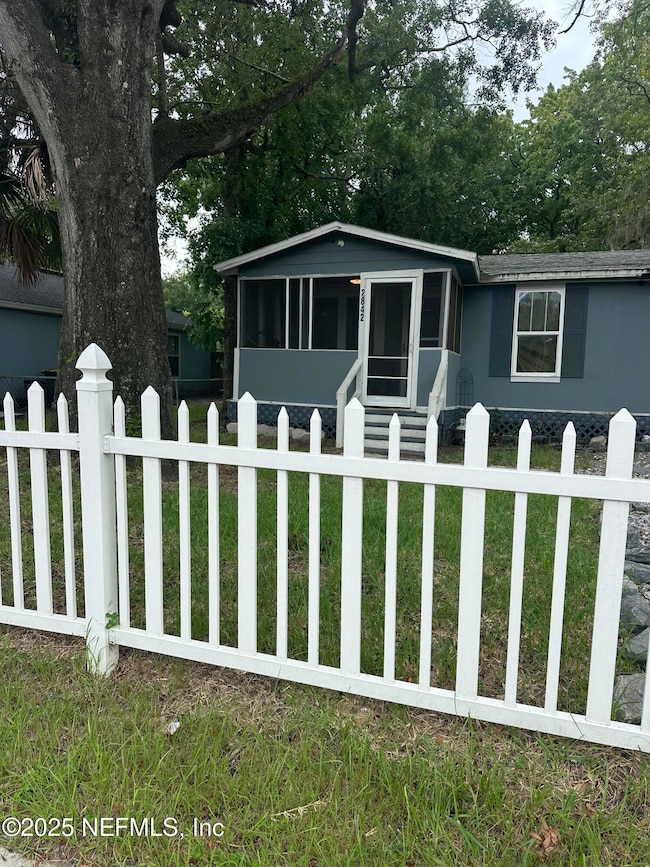 2842 W 5th St, Jacksonville, FL 32254 - photo 2