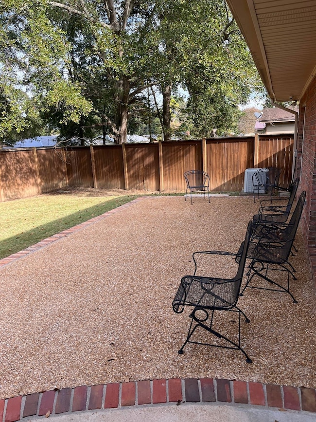 1811 Woodlawn Ave, Yazoo City, MS 39194 - photo 5