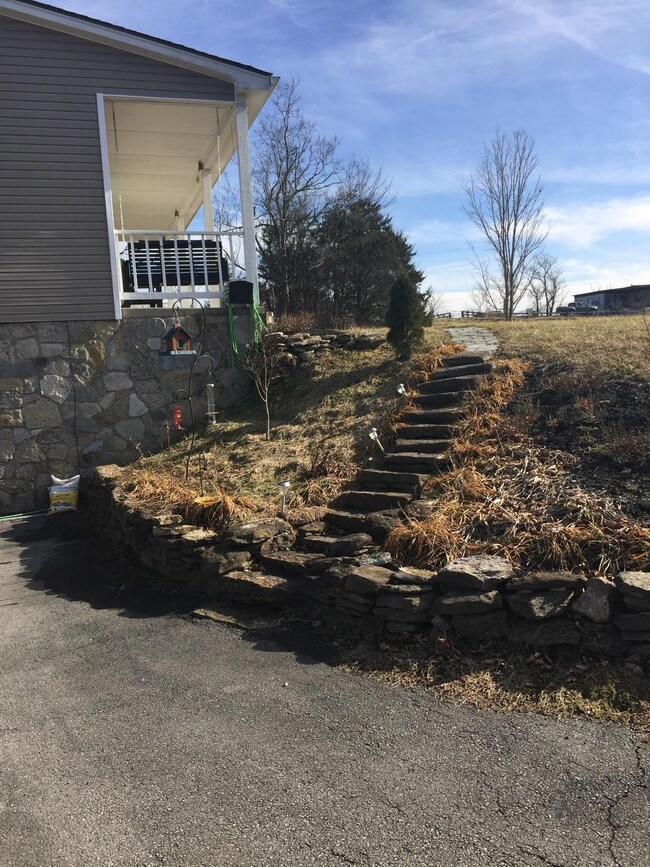 8871 Bohon Rd, Harrodsburg, KY 40330 - photo 3