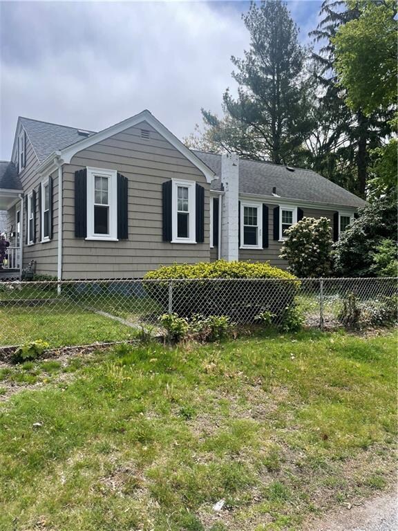 24 Elkland Rd, Warwick, RI 02886 - photo 3