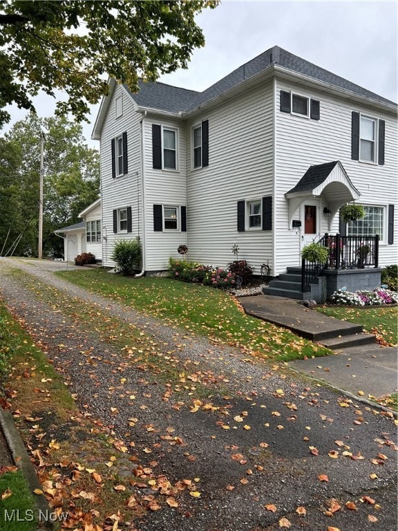 317 N 9th St, Cambridge, OH 43725 - photo 2