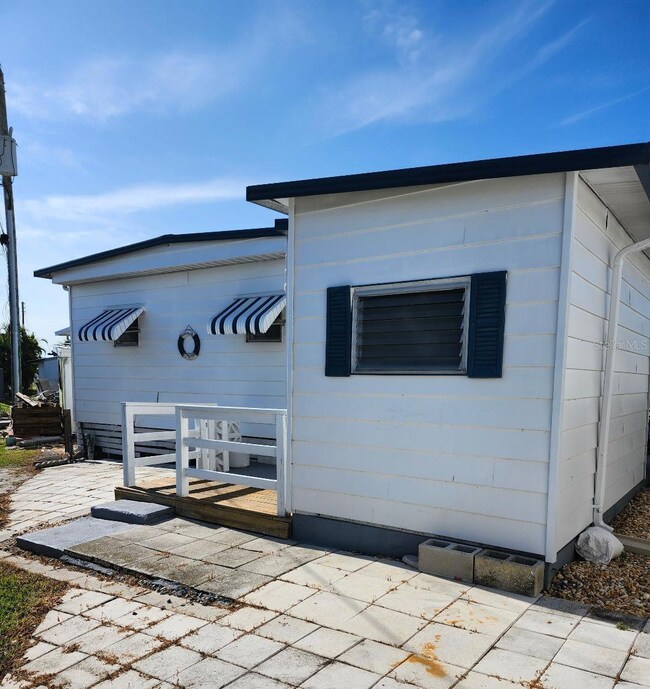 6909 E Bayou Ln, Bradenton, FL 34207 - photo 7