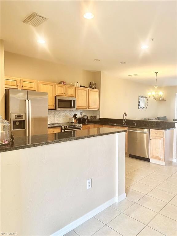 940 Hampton Cir unit 85, Naples, FL 34105 - photo 5