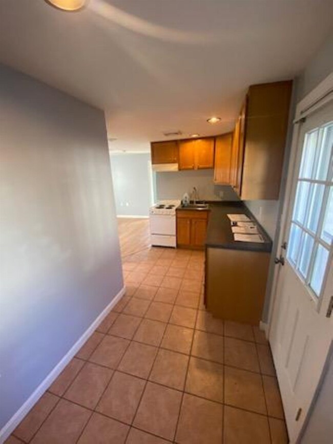 6 Terrace St unit 1st Floor, Nashua, NH 03064 - photo 6