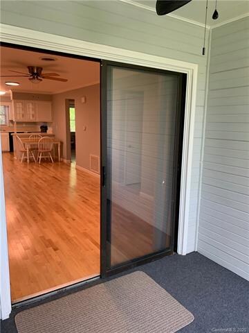 Nice, private space to relax and enjoy the outdoors.