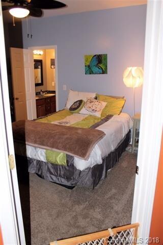 Second bedroom.