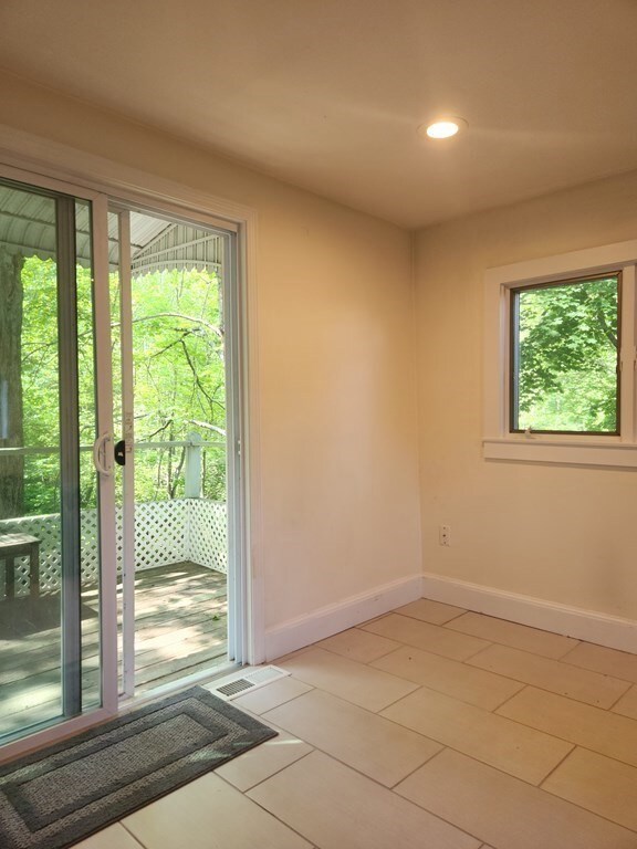 714 Circuit St unit 2, Hanover, MA 02339 - photo 5