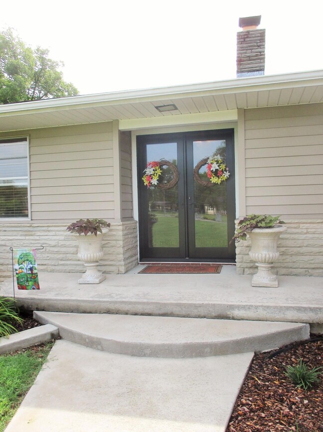 1204 Fairfield Pike, Shelbyville, TN 37160 - photo 3