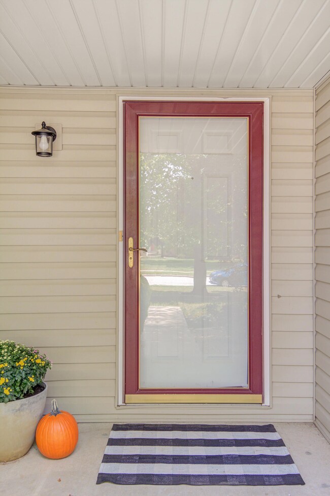 706 Berry Ln-6