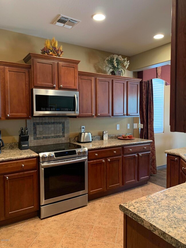 Custom kitchen cabinets
