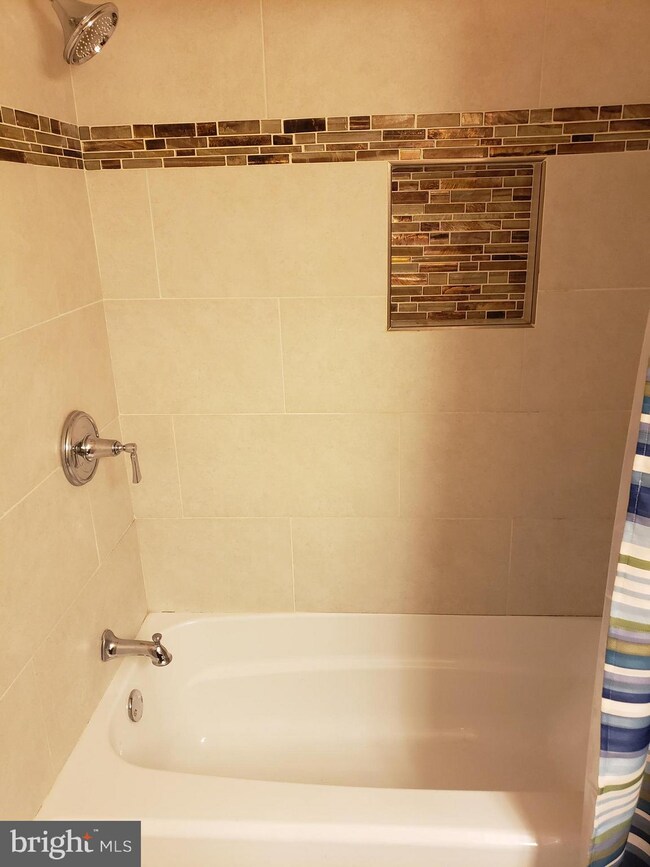 5109 Toddsbury Place, District Heights, MD 20747 - photo 5