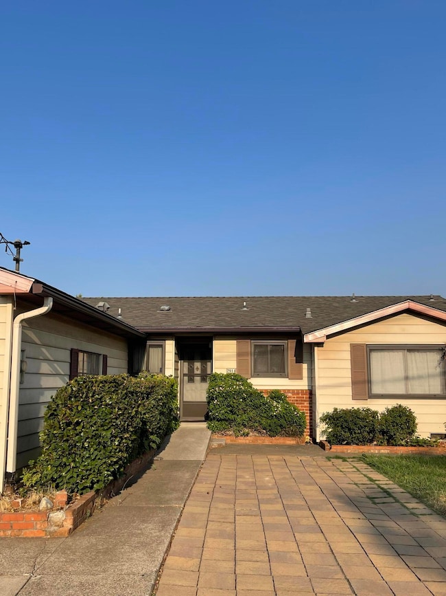 2914 Shasta View Dr, Redding, CA 96002 - photo 4