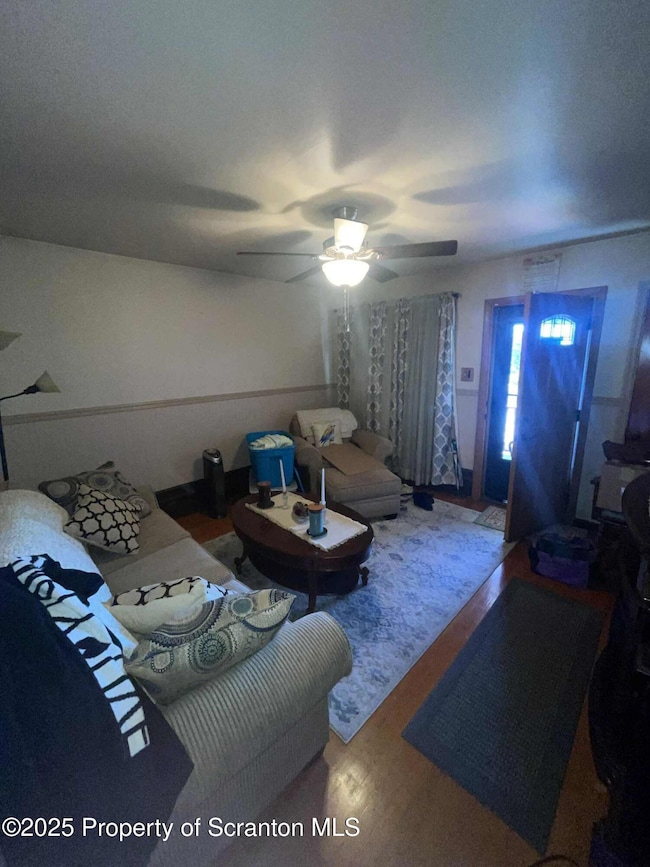 677 Harrison St, Hazleton, PA 18201 - photo 4