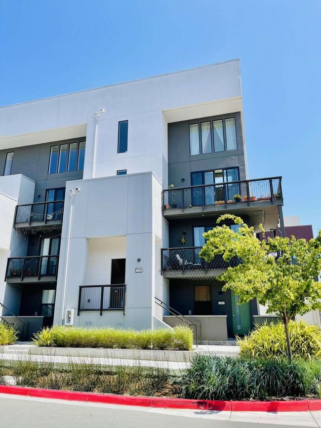 45139 Challenge unit 1001, Fremont, CA 94538 - photo 3