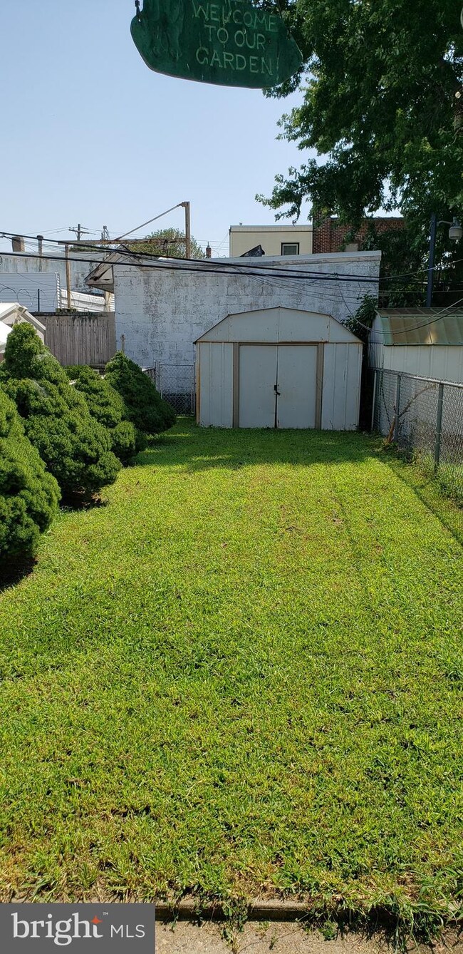 4435 Edgemont St, Philadelphia, PA 19137 - photo 6